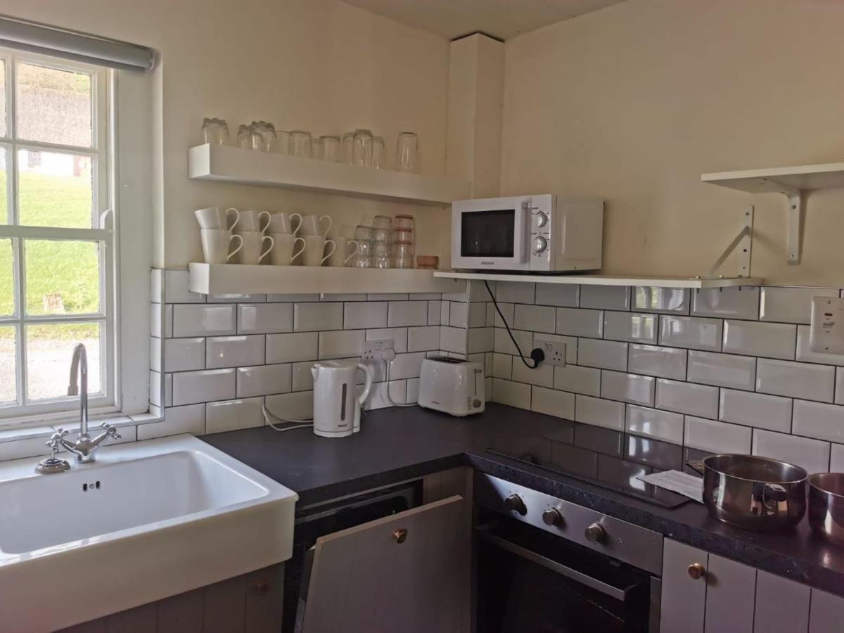 Corofin Lake Cottages מראה חיצוני תמונה