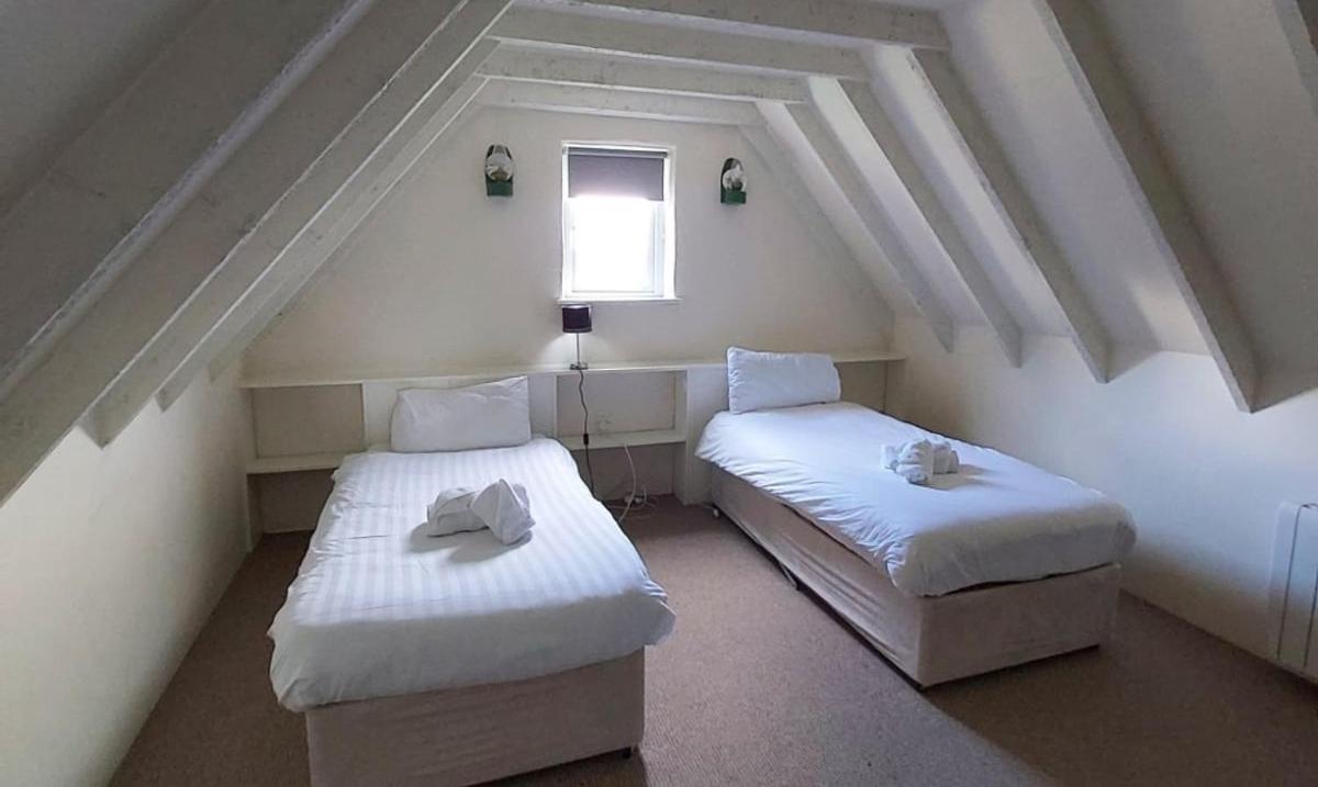 Corofin Lake Cottages מראה חיצוני תמונה